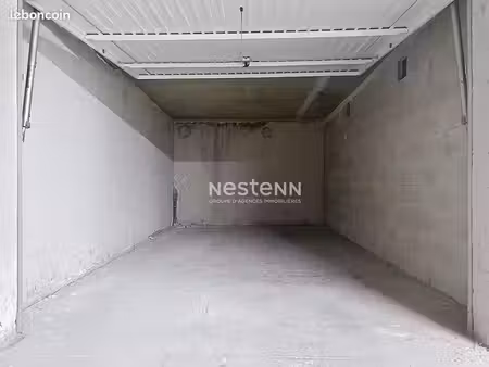 parking/box 1 pièce 15 m²