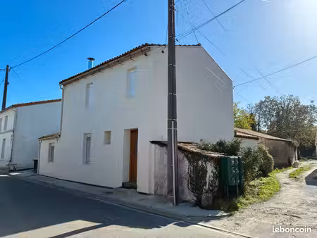 maison rénovée 95 m² – 3 chambres