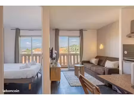 bail mobilité / bail civil - t2 cannes la bocca - les pieds dans l'eau