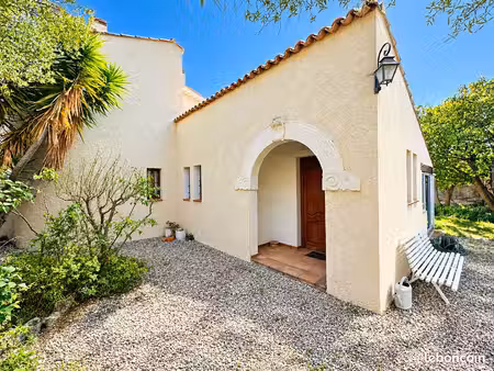 villa 6 pièces 160 m²