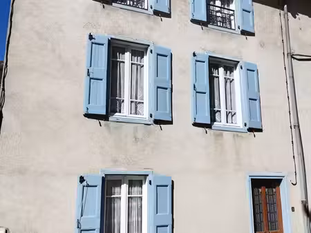?maison de village 125 m² – 3 niveaux – vicdessos (ariège)