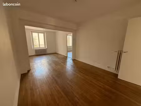 appartement 3 pièces 74 m²