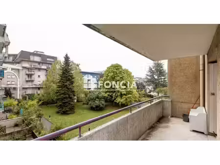 à vendre en exclusivité chez foncia – grenoble – t3 traversant avec terrasse ! 20 rue féli