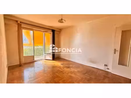 nice ouest - grand studio exposé ouest  avec terrasse  parking et cave