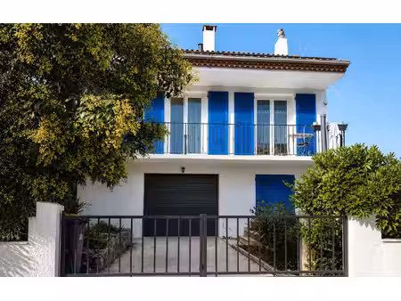 maison 7 pièces de 180 m² situé à agde avec studio indépend