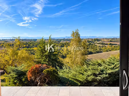 exclusivité homekare - vue panoramique sur la chaine des pyrén