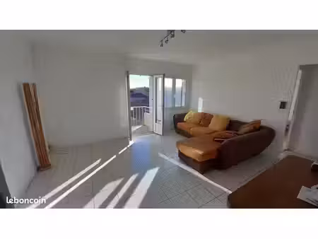 appartement lumineux t3 4 ieme étage
