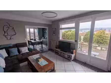 beau t4 avec balcon+garage