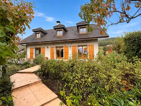 maison individuelle t4 sur sous sol et grand jardin avec vue