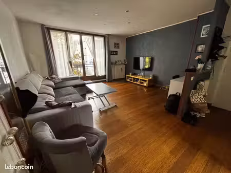 apparemment 4 pièces
