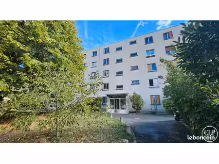 appartement 3 pièces 49 m²