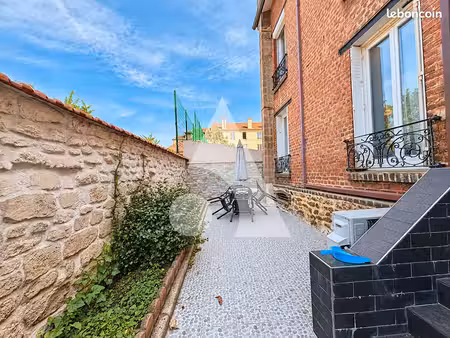 maison 5 pièces 150 m²