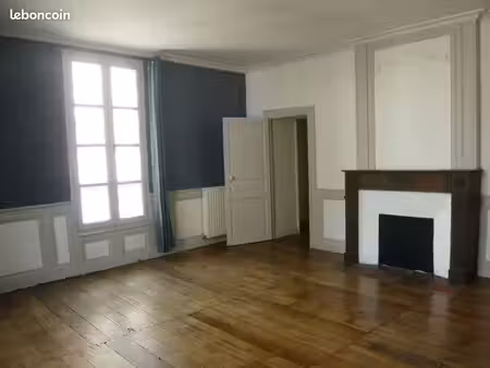 appartement 3 pièces 82 m²