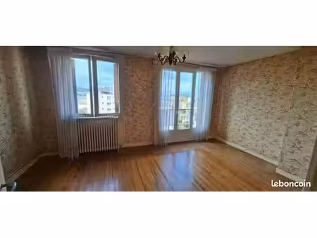 appartement 4 pièces 64 m²