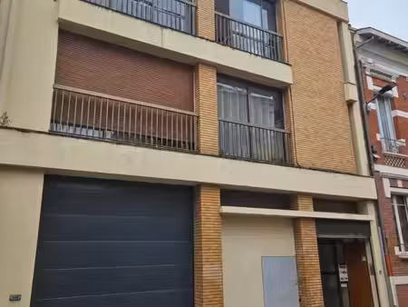 bureaux 61 m²