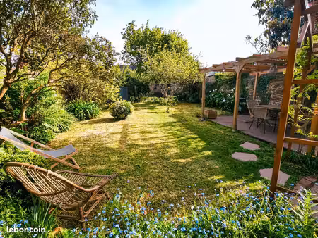 appartement esprit maison avec jardin privatif