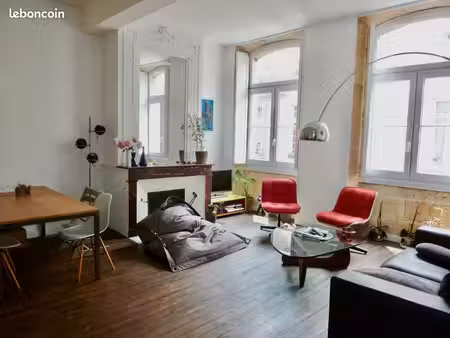 bordeaux chartrons notre dame: grand t2 rénové