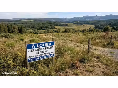 terrain en friche à louer