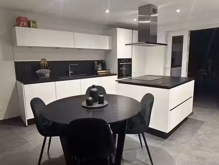 maison rénovée 2 chambres