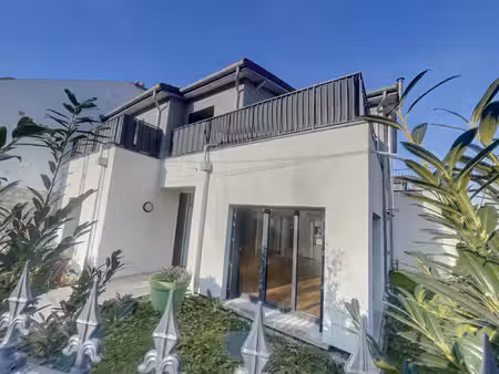 montreuil maison meublée 115 m2  4 chambres lot a