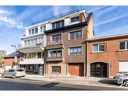 local commercial unique de 472 m² à alost