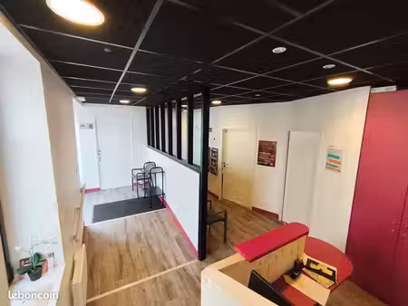 local 117 m² brest