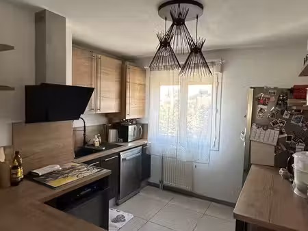appartement refait à neuf  lumineux de 67m2 dans petite copropriété