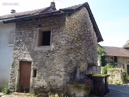 grange 1 pièce 36 m²