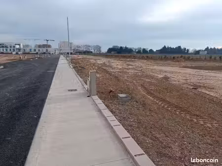 terrain 214 m² marsillargues