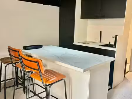 superbe studio rénové avec vue sur le canal