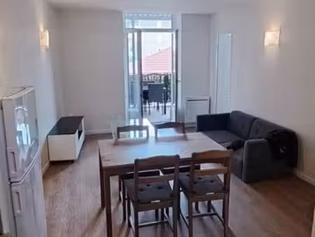 t2 avec balcon rénové