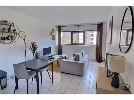 location meublée appartement 2 pièces 33 m² à marseille 5ème (13005)  785 €