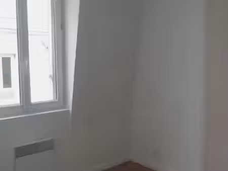 location appartement 1 pièce 23 m² à paris 10ème (75010)  691 €
