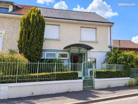 maison 9 pièces 163 m²