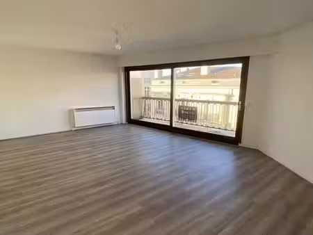 bordeaux proche musée aquitaine appt t4 de 80 m2 + pkg 275 000 euros hai