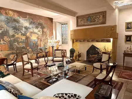 appartement 5 pièces 214 m²