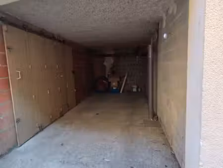garage fermé 18m2 agen centre