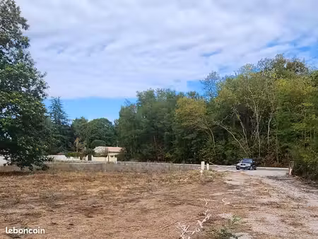 terrain 1 000 m² saint aubin de medoc
