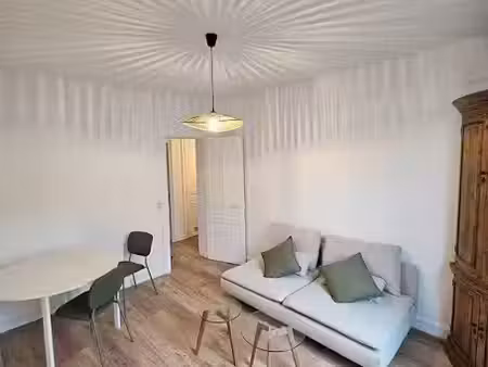 location meublée appartement 2 pièces 38 m² à chelles (77500)  1 050 €