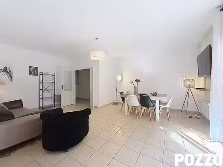 location appartement 4 pièces 91.31 m² à deauville (14800)  1 395 €