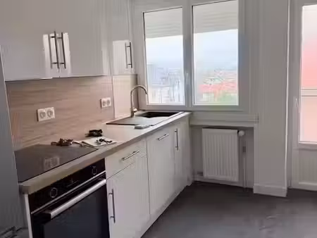 location appartement 3 pièces 66.67 m² à annecy (74000)  1 290 €