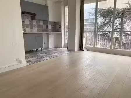 location appartement 2 pièces 34.27 m² à boulogne-billancourt (92100)  1 198 €