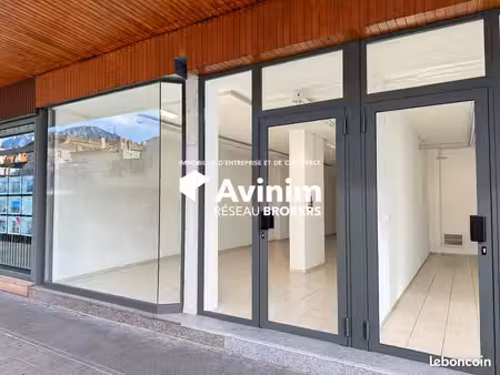 local commercial 108 m² grenoble