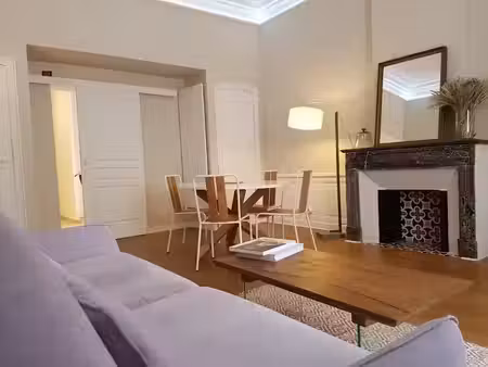 location meublée appartement 2 pièces 57 m² à aix-en-provence (13090)  1 226 €