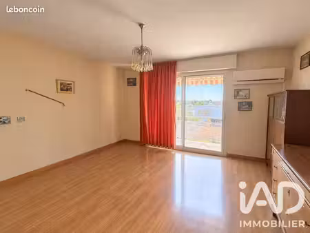 studio 1 pièce 27 m²