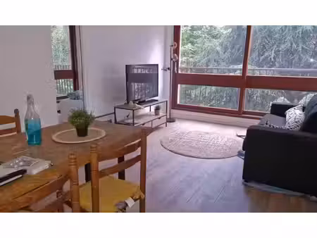 location meublée appartement 3 pièces 61 m² à le chesnay-rocquencourt (78150)  1 650 €