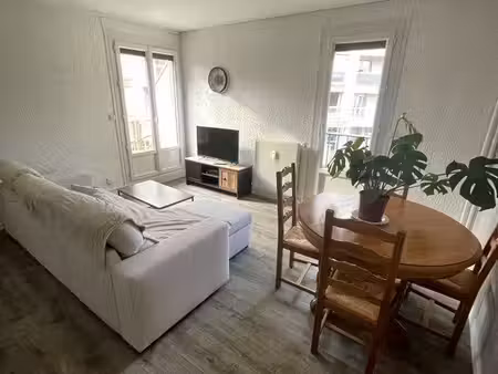 appartement t3 lumineux de 58 m² avec balcon  cave et parking – nevers (quartier victor hu