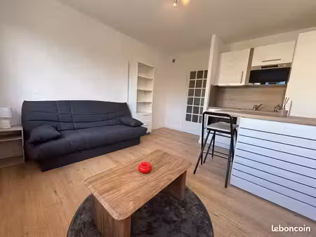 vente studio meublé thionville entièrement rénové