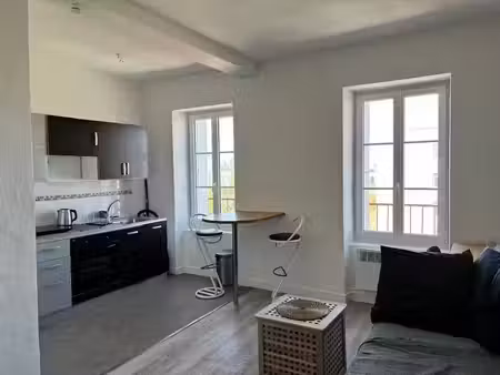 location meublée appartement 1 pièce 20 m² à brest (29200)  350 €