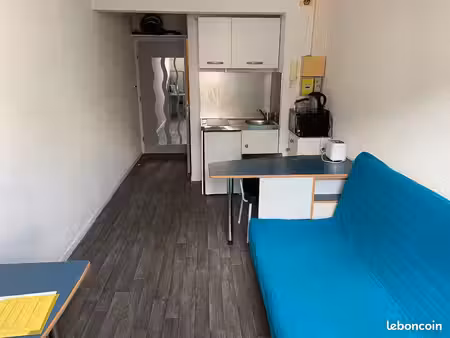 studio 18m2 en résidence sécurisée proche peuple belge/ iae